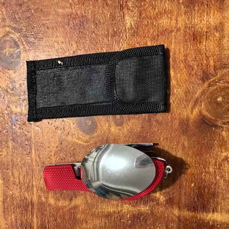 Leirintäveitsi, haarukka ja lusikkayhdistelmä ruostumattomasta teräksestä valmistettujen ruokailuvälineiden veitsi ja haarukka monitoimiveitsi purkaminen ja kokoaminen ruokailuvälineet_voghion.com