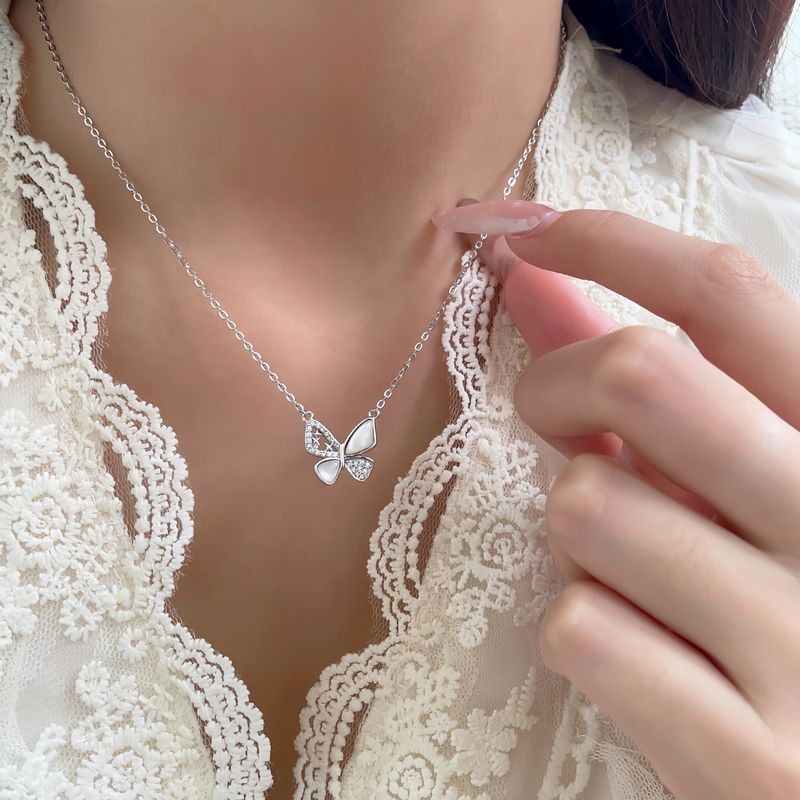 Catena per clavicola elettroplaccata in stile coreano Yinruitai S in argento puro per donna, design di nicchia, farfalla in madreperla_voghion.com