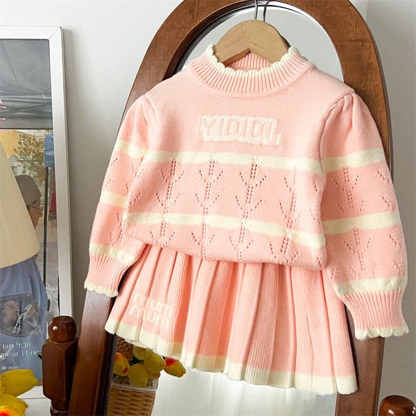 2024 Abito a due pezzi in stile coreano alla moda per bambina, autunno e inverno, nuovo stile, maglione per bambini, gonna lavorata a maglia piccola_voghion.com
