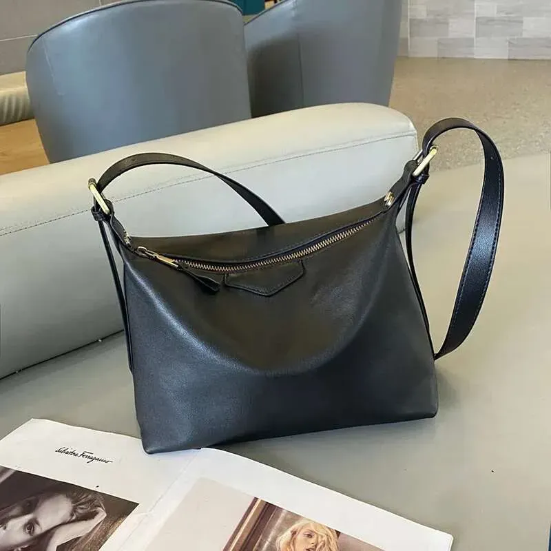 Women's Handbag, 2025 New Style, Made Of First-Layer Cowhide, Commuting And Versatile Crossbody Bag, A High-End Genuine_voghion.com