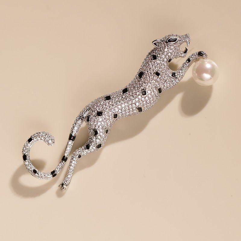 Broche léopard en cuivre micro-incrustée de zircons, bijoux fins, accessoires créatifs de luxe haut de gamme, épingle à corsage_voghion.com