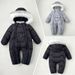 Baby Winter Puffer Jumpsuit – Warme Eendelige Sneeuwpak met Capuchon (0-4 Jaar, Zwart/Roze/Rood/Grijs)_voghion.com