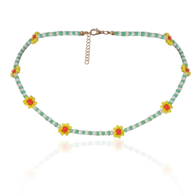 Women's Bohemian holiday style colorful daisy flower necklace simple retro beaded clavicle necklace female_voghion.com