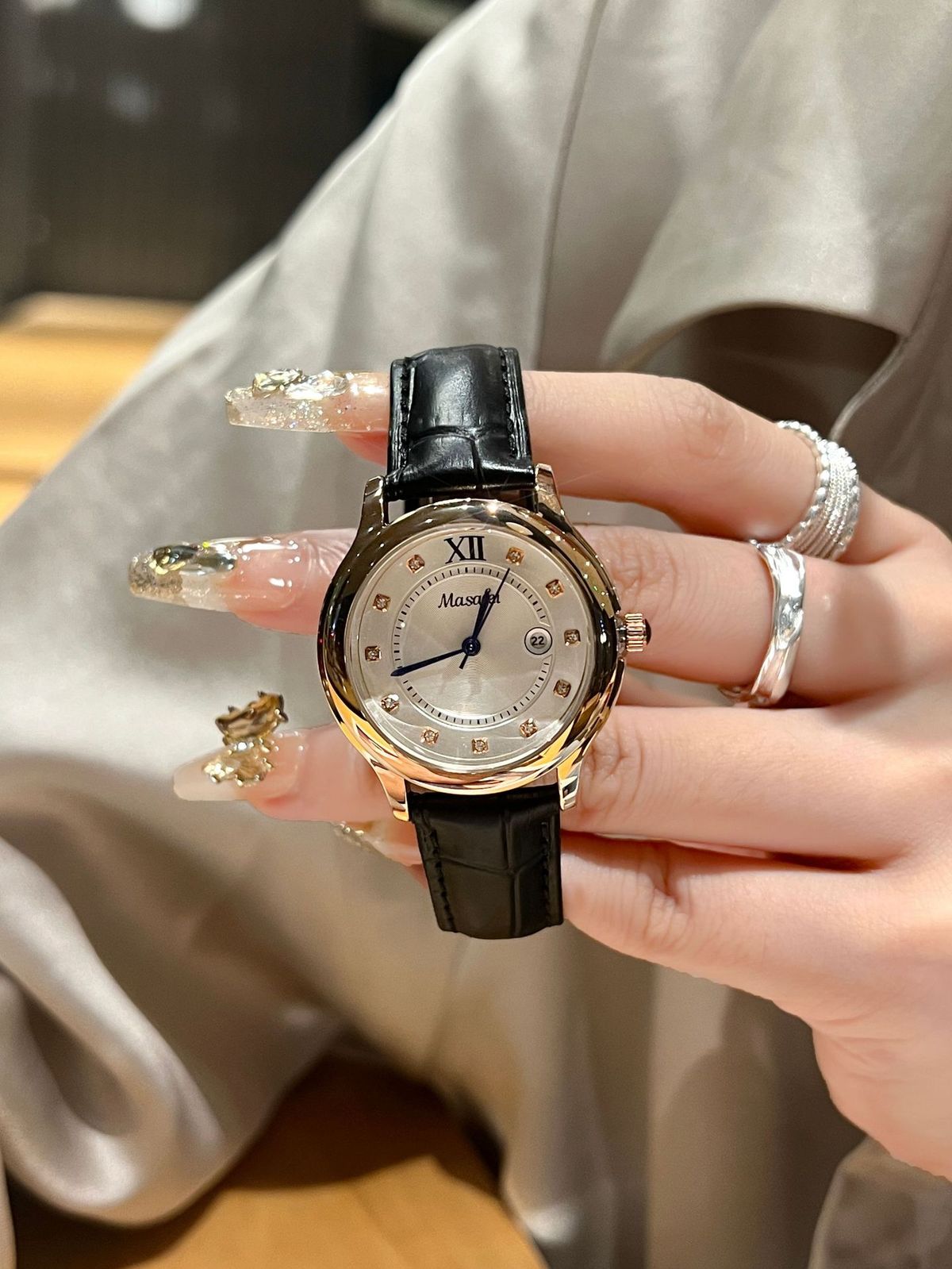 Live Broadcast Diamond Studded Confession Balloon Quartz Watch Calendar Personalized Women's Watch Light Luxury Butterfly Buckle Light Luxury Watch_voghion.com