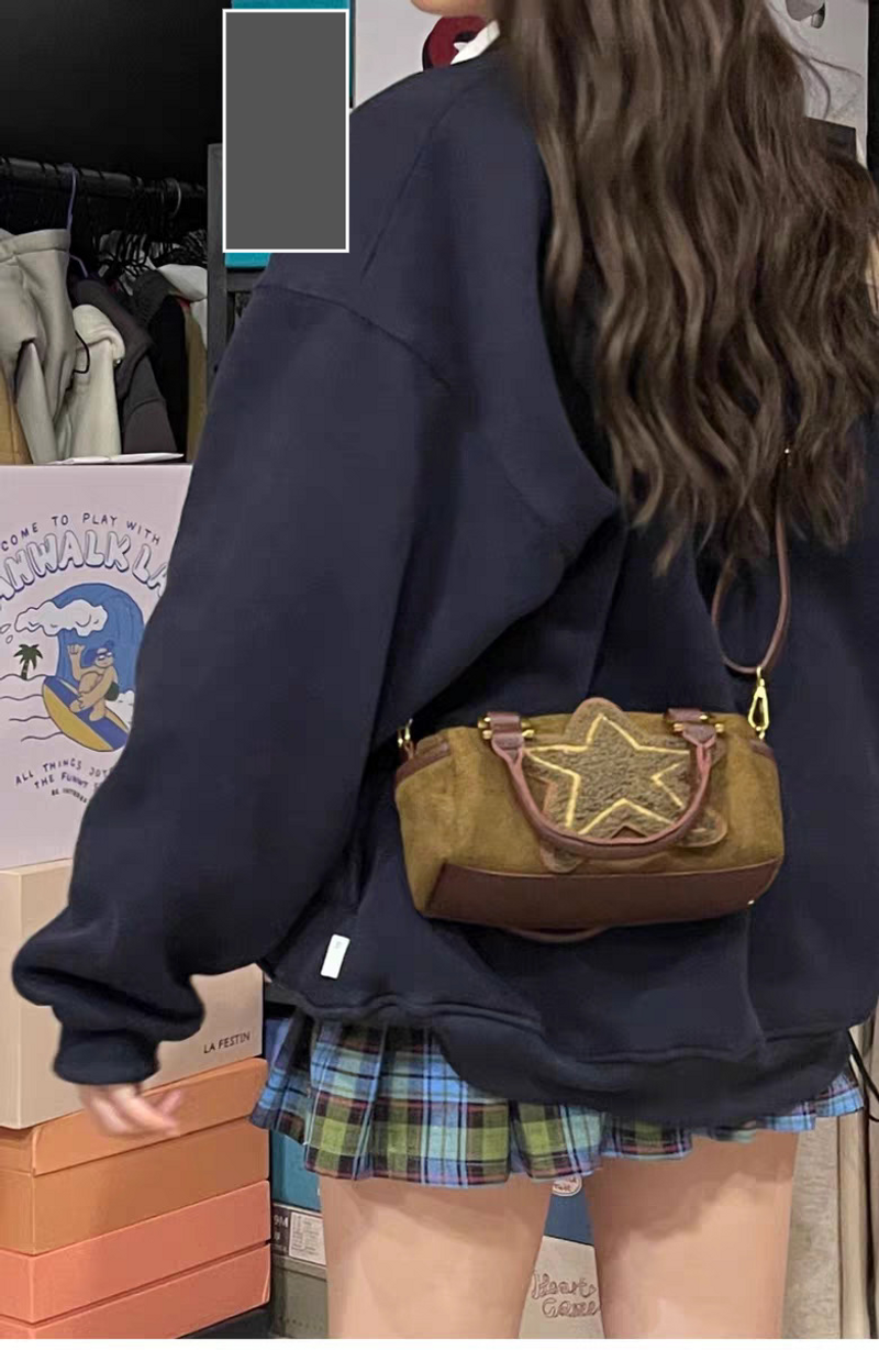 Original Retro Wildleder Süße Coole Umhängetasche Kleine Tasche Niedliche Vielseitige Nischendesign Damentasche Kissentasche Braune kleine quadratische Tasche_voghion.com