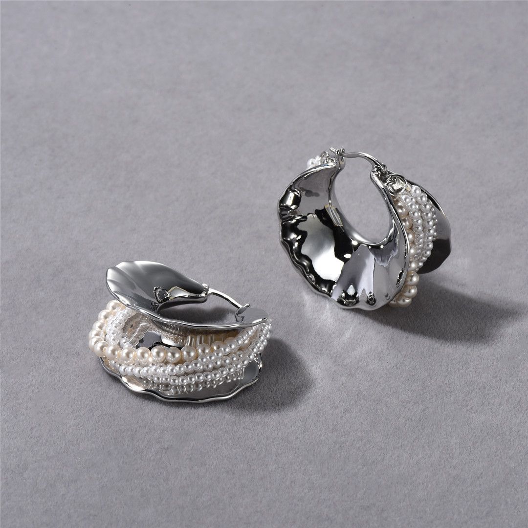 Women's Jewelry - Geometric Silver Textured Pearl Hoop Earrings, Minimalist Statement Earrings For Women, Fashionable And Elegant_voghion.com