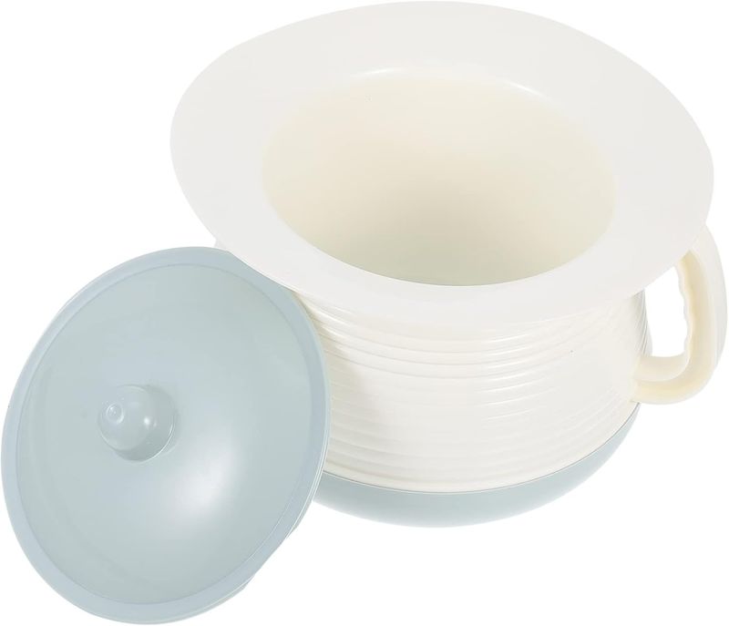 Portable Chamber Pot With Lid Night Spittoon Travel Toilet Emergency Urinal Plastic Pee Container For Home Hospital_voghion.com