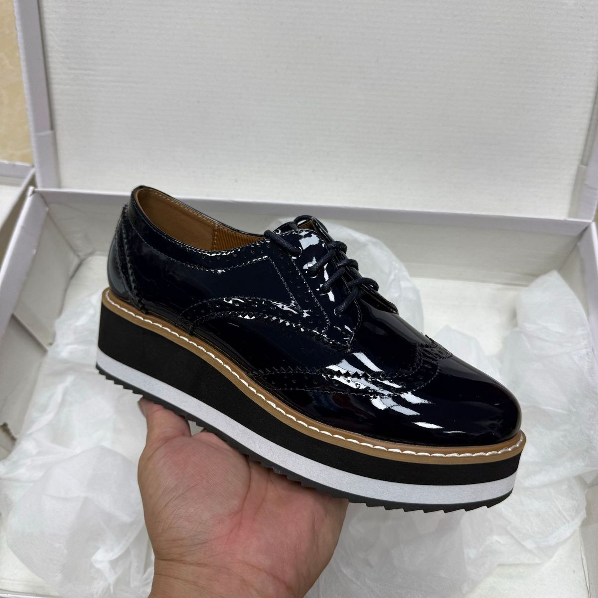 Women's Shoes Popular Platform Soft Soled Early Autumn Shoes, Lightweight Brogue Women's Shoes, Smooth Leather Lace Up, Versatile_voghion.com