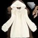 Cappotto con cappuccio in visone sintetico da donna – Giacca invernale di media lunghezza con dettagli in filo metallico (capospalla bianco, elegante e perfetto per l'ufficio)_voghion.com