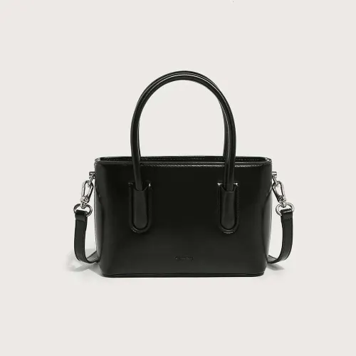 Bolso mini horizontal de diseño avanzado de diseñador 2025 para mujer, informal y versátil, con un solo hombro y cierre bajo el brazo._voghion.com