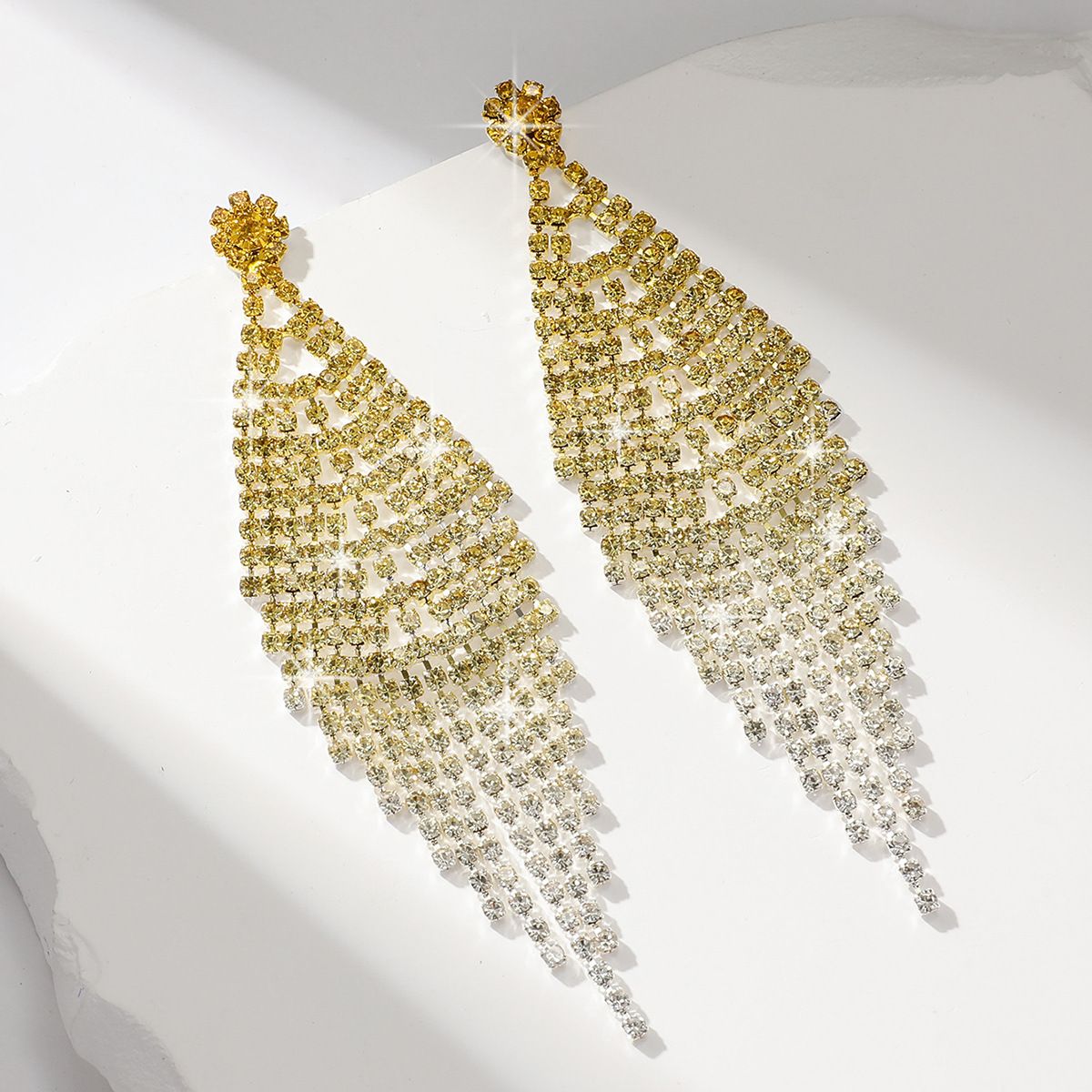 Neue Mode voller Diamant Quasten High-End-Licht Luxus Stil personalisierte Design Ohrringe_voghion.com