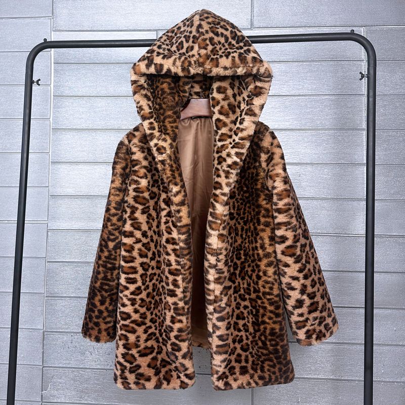 Abbigliamento da donna Cappotto di pelliccia con cappuccio e stampa leopardata di media lunghezza_voghion.com