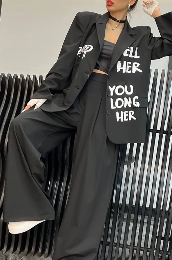 Traje de dos piezas para mujer, informal, con estampado de letras, chaqueta y pantalones anchos_voghion.com