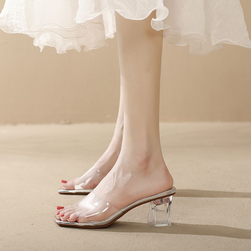 Wearing External Slippers New Summer Thick High Crystal Heels, Exposed Toes, Transparent Heels Women, Sandals, And Flip_voghion.com