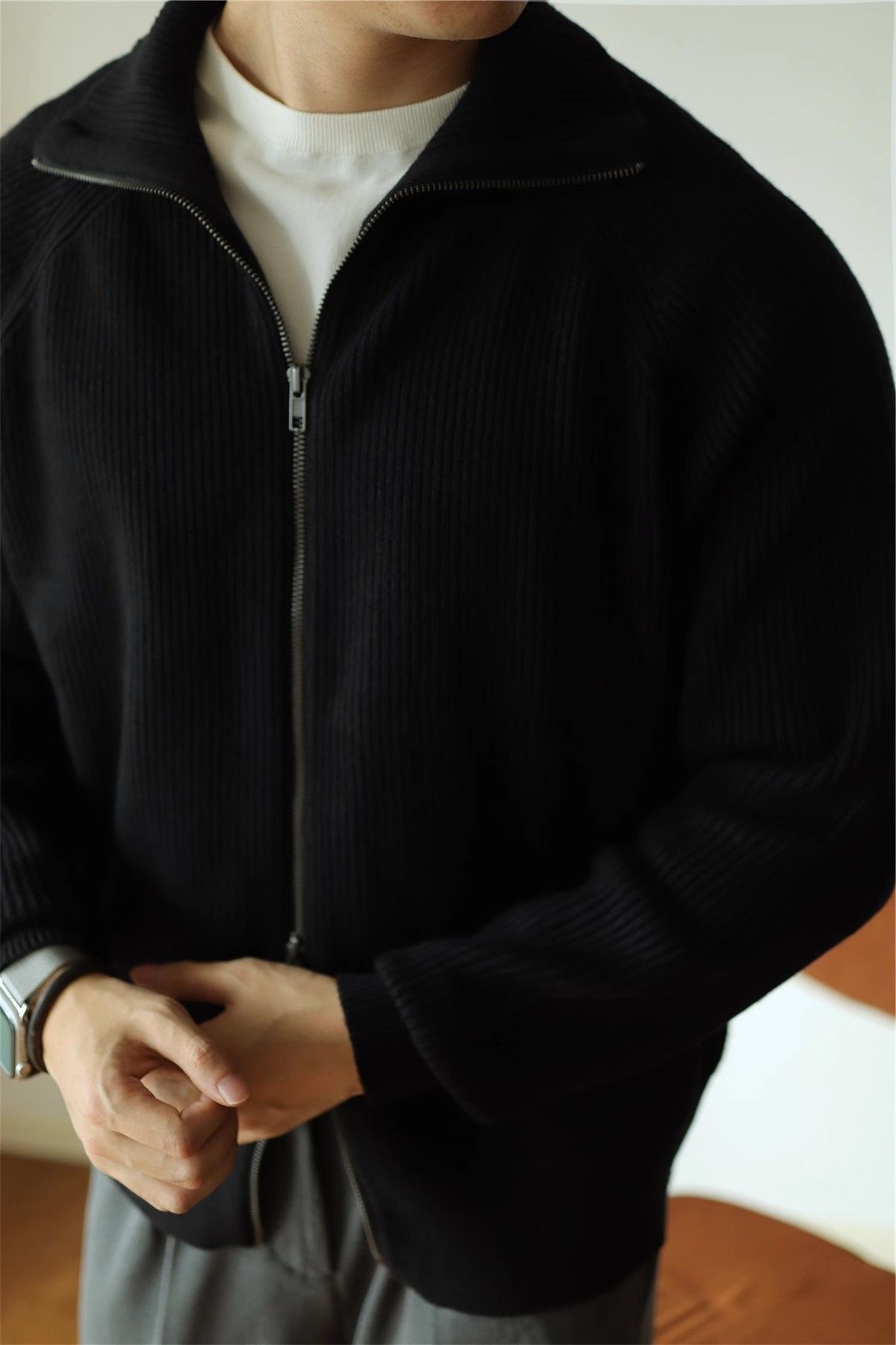 Men’s Chunky Knit Zip-Up Cardigan – High Neck Winter Sweater (Breathable Cotton, 5 Sizes, Minimalist Design, Anti-Wrinkle, Machine Washable)_voghion.com