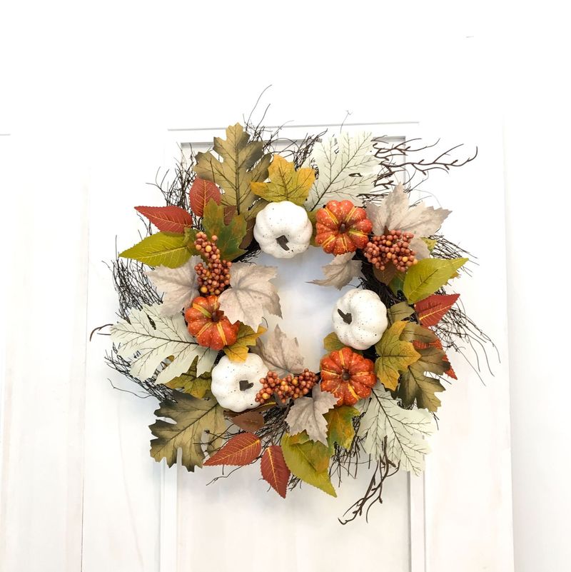 Corona de hojas de arce artificiales: decoración para puerta de otoño y Halloween con follaje realista (cosecha otoñal, Acción de Gracias, resistente a los rayos UV, uso en interiores y exteriores)_voghion.com