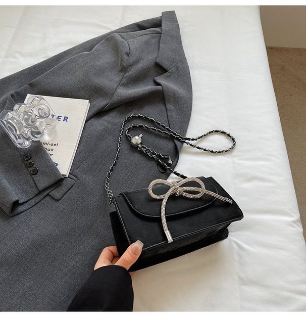 2024 New Chain Crossbody Single Shoulder Sequin Women's Texture Small Fragrant Wind Solid Color Bow Mini Handheld Bag_voghion.com