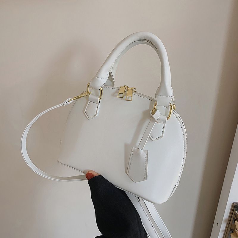 Frauen Tasche 2023 Neue Tragbare Trendy Shell Tasche Europäischen und Amerikanischen Einfache Schulter Messenger Tasche Pendler Tasche_voghion.com