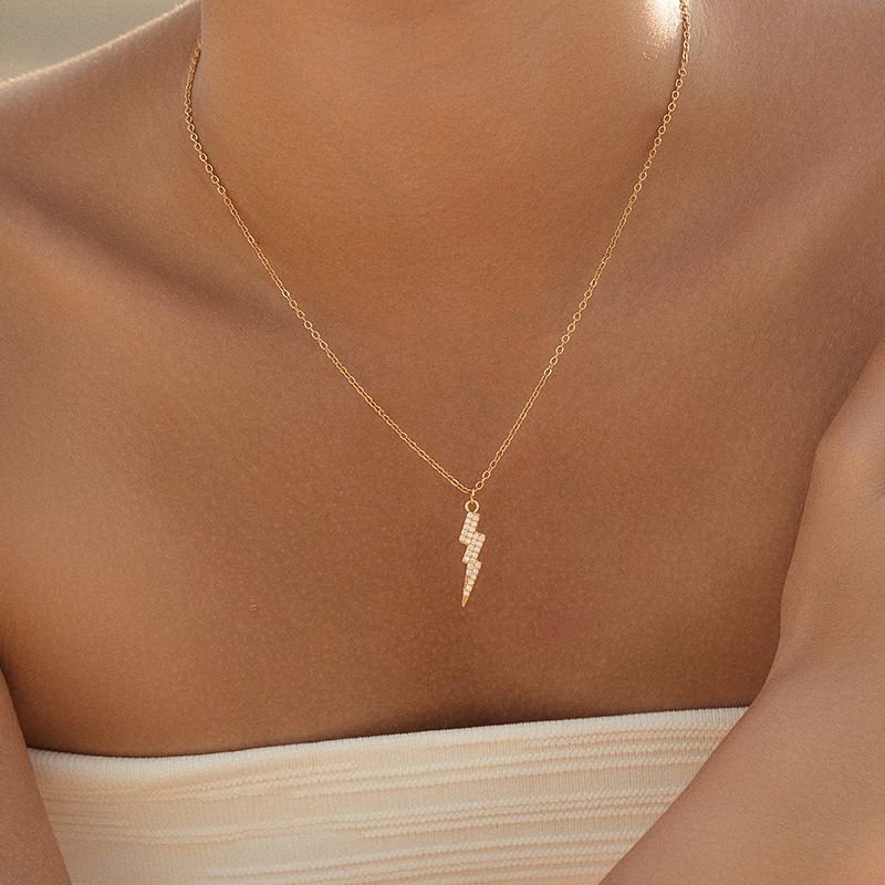 Färgbevarande kopparpläterad K äkta guld zirkon kärlek nyckelbenskedja high end djurdesign halsband_voghion.com