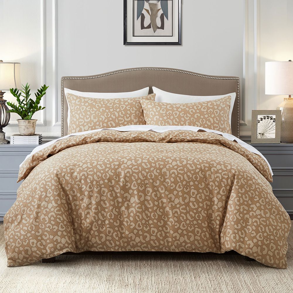 Leopard Khaki Luxury Double Sided Printed Quilt Cover Duvet Cover Bedding Three Piece Set In Soft Polyester - Milled Velvet Texture_voghion.com