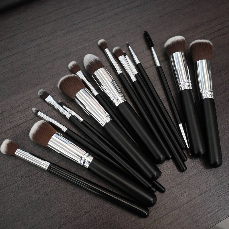 15 High Quality Black Makeup Brush Set_voghion.com