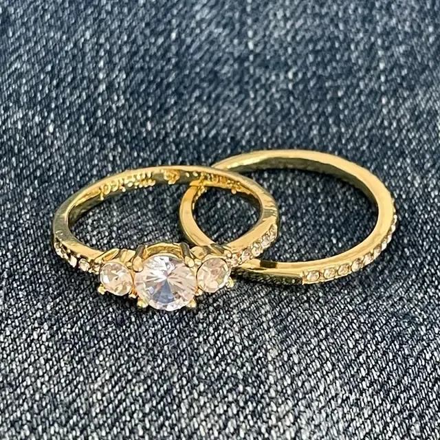 Moda 2 pezzi/set Moda Anello nuziale Set per le donne Lucido Taglio Rotondo Zircone Anelli Oro Colore Festa Cristallo Gioielli Accessori_voghion.com