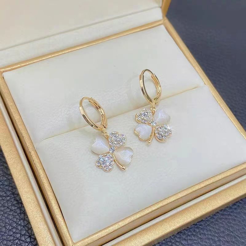 Grünes Katzenauge Vierblättriges Kleeblatt Exquisite leichte Nischen-Ohrclips Netz Promi High-End-Ohrringe_voghion.com