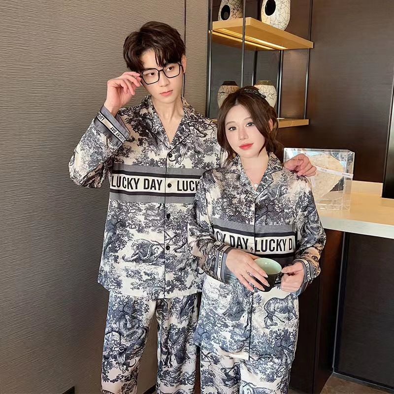 Pajamas Spring Women's 2024 New Ice Silk Long sleeved Ink Printed Couple Home Fury Set for Men's Autumn and Winter_voghion.com