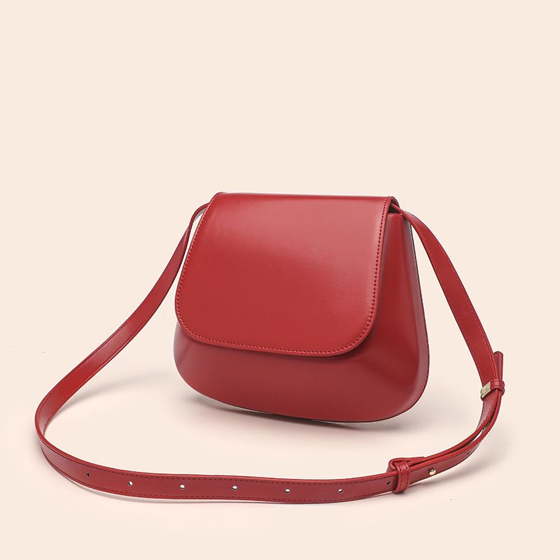 2024 New Super Fire PU Chestnut with Small Design One Shoulder Crossbody Women's High Quality Texture Saddle Bag_voghion.com