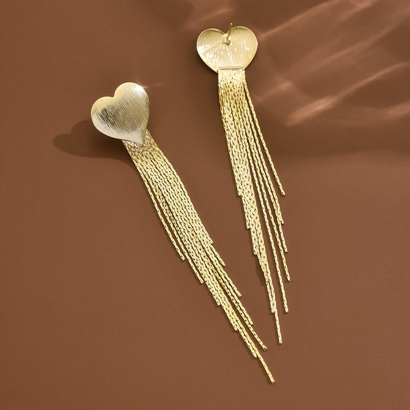 Orecchini in oro 14K placcati in vero oro con nappa a forma di cuore, orecchini di alta qualità squisiti, personalizzati e_voghion.com