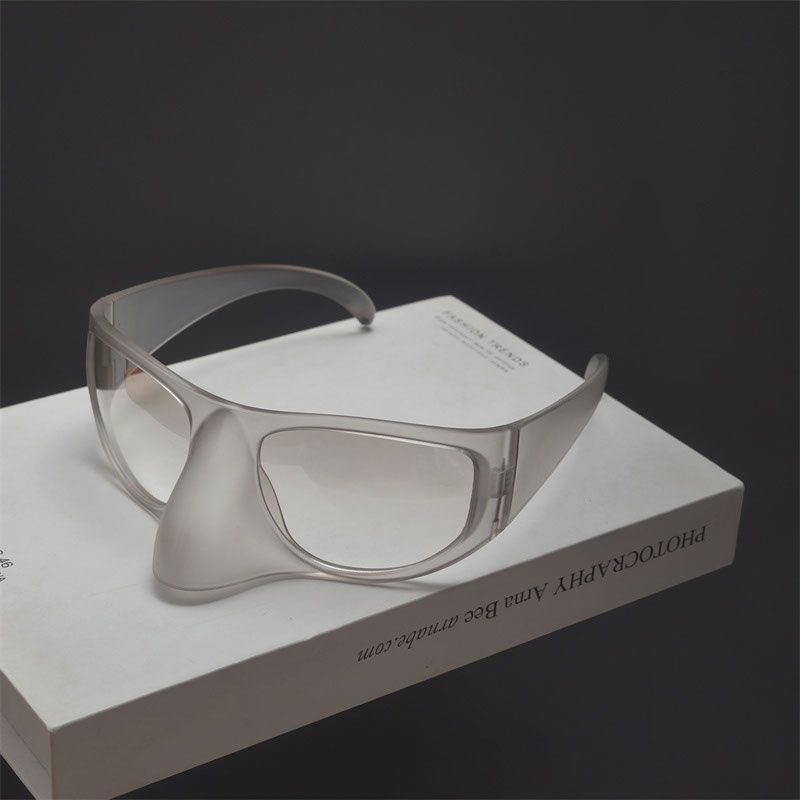Personality Special-shaped Oversized Frame Eagle Beak Sunglasses Men And Women Funny Retro Exaggerated Sunglasses Punk Style_voghion.com