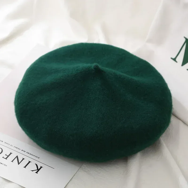 Nei Ukomm Fraen Woll Béretten Franséisch Kënschtler Stil Waarm Wanter Beanie Hutt Retro Einfache Béret Einfarweg Elegant Damen All Matched_voghion.com