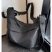2024 New Canvas Women's Commuter Handbag Large Capacity Shoulder Fall and Winter Underarm Bag_voghion.com