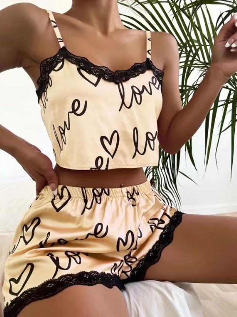 Pyjama imprimé mignon pour femmes, vêtements de maison de printemps et d'été, ensemble de bretelles patchwork en dentelle à la mode_voghion.com