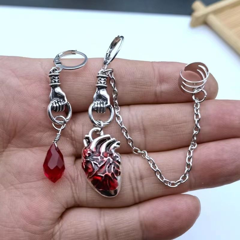 Gothic Asymmetric Chain Ear Cuff Bohemian Beating Heart Earrings_voghion.com
