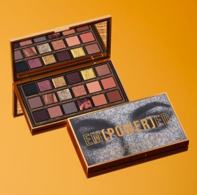Huda Earth Eyeshadow Palette Inverts Rose 18 Eyeshadow_voghion.com