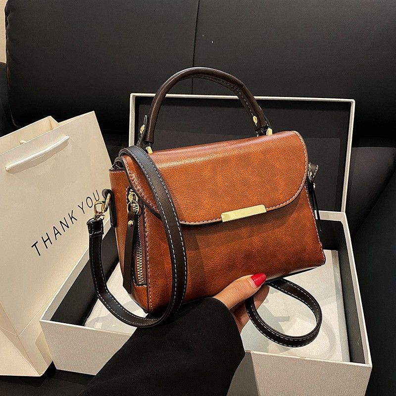 Fashion women's handbag 2024 new Maillard style high-end crossbody bag niche fashion single shoulder armpit bag_voghion.com