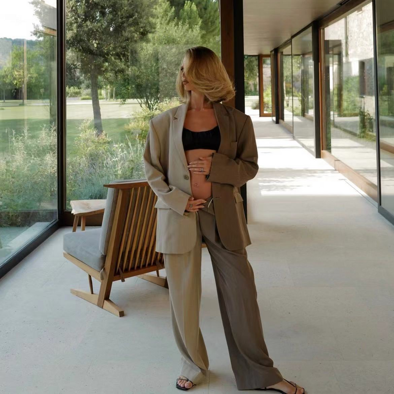Women's Clothing Fashion Two Color Casual Suit Set Large Stock_voghion.com