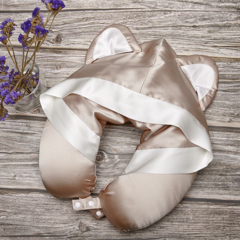 Cuscino da viaggio in seta con cappuccio – Lussuoso cuscino a forma di U a forma di gatto per uso in aereo, ufficio e casa, traspirante e morbido._voghion.com