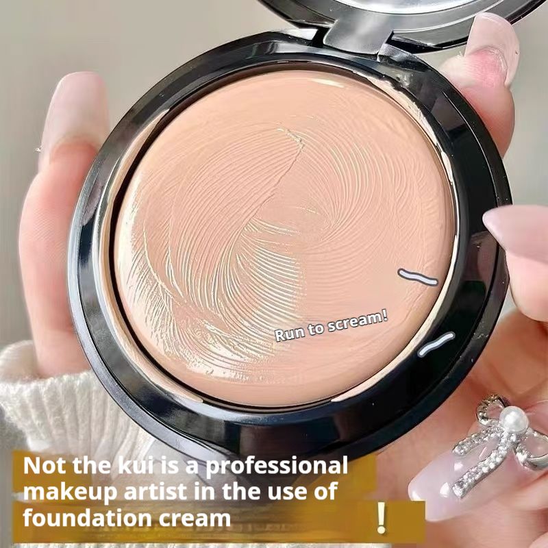 Il correttore anti-acne della Makeup Artist è idratante e bello._voghion.com