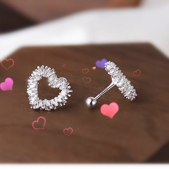 Full Diamond Hollow Heart Fashion Simple Super Shiny Ear Bone Stud Heart-shaped Earrings Niche Design_voghion.com