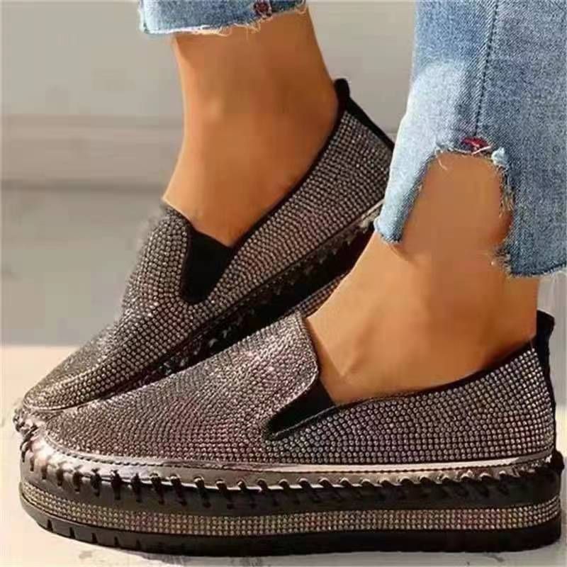 Frontier Trade Scarpe singole di grandi dimensioni 2023 Autunno transfrontaliero New Student mocassini slip-on con fondo spesso con strass di paillettes all'ingrosso_voghion.com