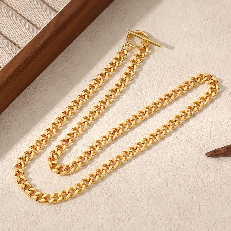 Collana hip-hop in acciaio al titanio con catena nuda, versatile, alla moda e alla moda, stile Ins, placcata in oro, dal design unico di nicchia._voghion.com