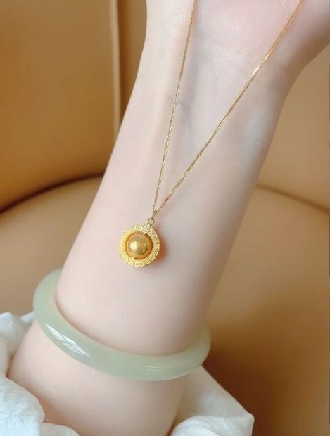 Collier de riz coloré avec pendentif étoile absorbante en or, chaîne de clavicule cubaine, personnalité haut de gamme, tendance mode_voghion.com