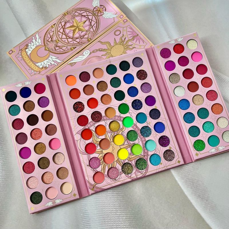 Make-up-Sets Cartoon-Muster 96 Farbe Lidschatten-Palette Perlglanz Matte Pailletten Lidschatten Make-up-Palette Nur für die Exportverarbeitung_voghion.com