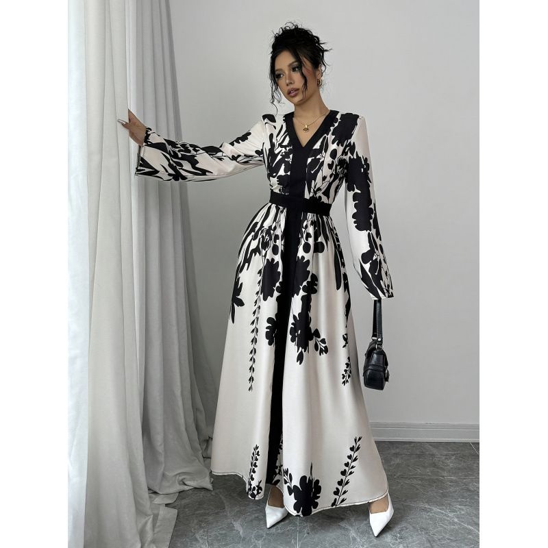 Muslim Women's Modest Long Dress - Middle Eastern Ethnic Print V-Neck Maxi Dress (Loose Fit, Ramadan & Eid Wear, Breathable Fabric)​_voghion.com