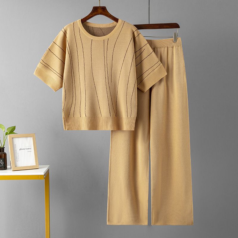 Vêtements pour femmes Mode Décontracté Costume Ample Femmes Manches Chauve-Souris Été Nouvelle Grande Taille Slim Rayé Pantalon Large Jambe Costume Deux Pièces_voghion.com