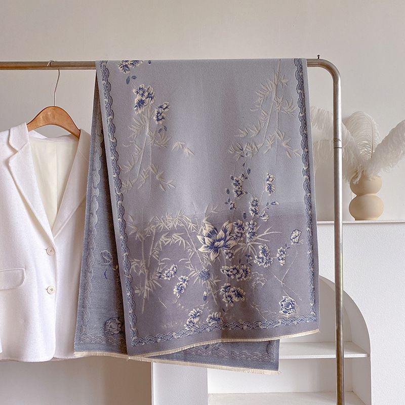 Dolce ed elegante ombra artistica di bambù con una fragranza sottile, sciarpa leggera in cashmere in stile cinese, da donna_voghion.com