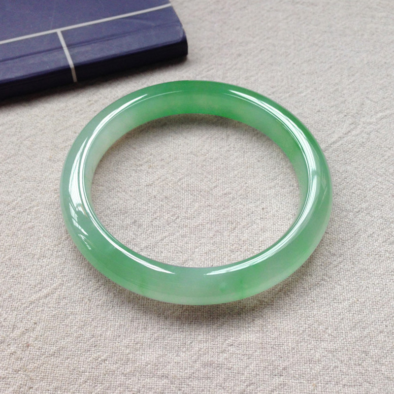 Bracelet en jadéite naturelle birmane de type A, bracelet en jade_voghion.com