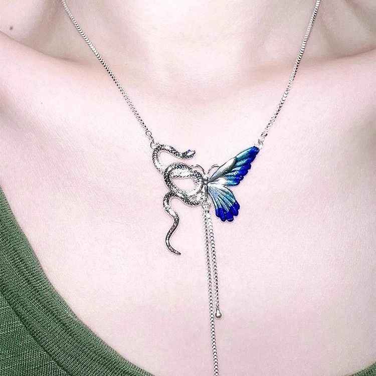 Butterfly And Snake~ Asymmetrical Snake Splicing Necklace New Premium Niche Design Natal Year Snake Year Clavicle Chain_voghion.com